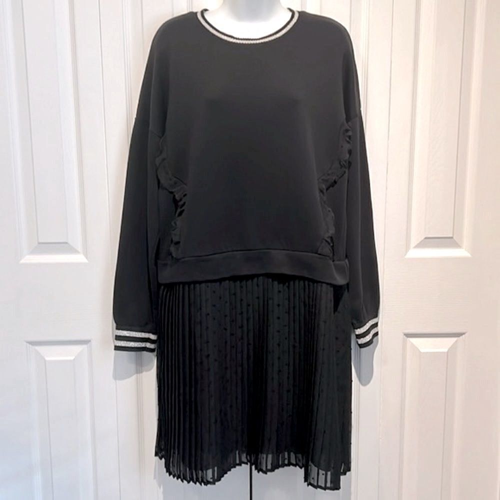 TWINS Black Long Sleeve Accordion Skirt‎  Dress European Brand Size L NWOT
